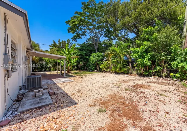 Photo 4 of Single family home for sale at 1541 SW 32nd Court, Fort Lauderdale, FL 33315 | MLS# A12082551 | Listing updated on 2026-09-03