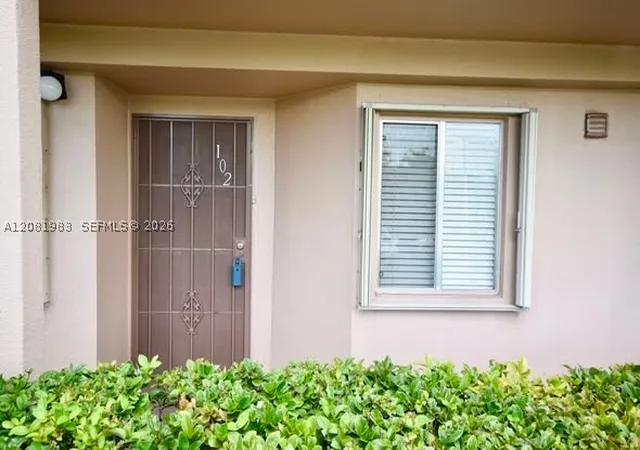 Photo 2 of Condo for sale at 1650 Sw 124th Terrace #102D, Pembroke Pines, FL 33027 | MLS# A12081983 | Listing updated on 2026-09-03