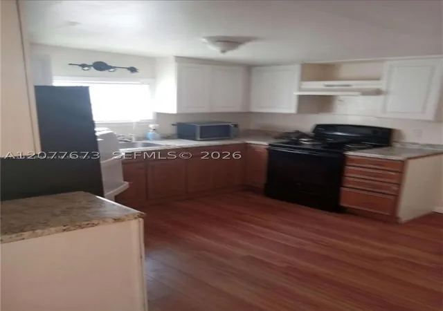 Photo 3 of Single family home for sale at 820 Rickey Jackson Blvd, Pahokee, FL 33476 | MLS# A12077673 | Listing updated on 2026-09-14