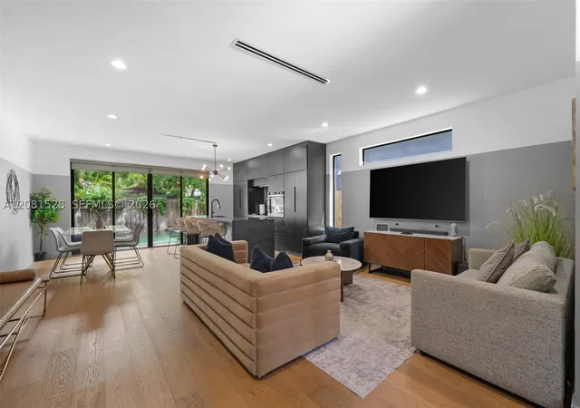 Photo 3 of Townhouse for sale at 257 Nw 39th Street #257, Miami, FL 33127 | MLS# A12081528 | Listing updated on 2026-09-03