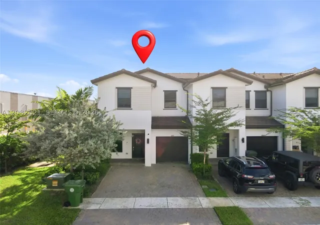 Photo 2 of Townhouse for sale at 201 Sw 159th Way, Pembroke Pines, FL 33027 | MLS# A12082821 | Listing updated on 2026-09-04