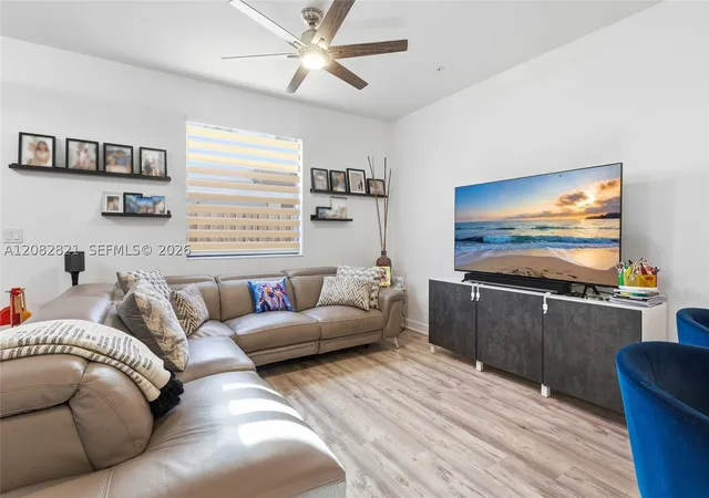 Photo 4 of Townhouse for sale at 201 SW 159th Way, Pembroke Pines, FL 33027 | MLS# A12082821 | Listing updated on 2026-09-04