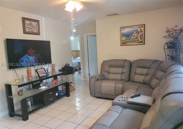 Photo 4 of Sale Pending at 6131 Fletcher St, Hollywood, FL 33023 | MLS# A12081832 | Listing updated on 2026-09-07