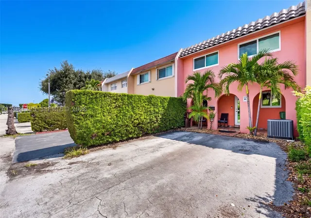 Photo 3 of Townhouse for sale at 6965 W 2nd Way, Hialeah, FL 33014 | MLS# A12081725 | Listing updated on 2026-09-04