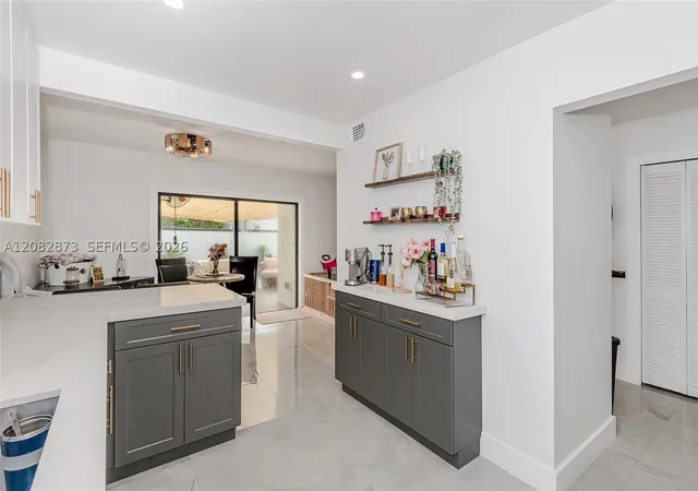 Photo 3 of Townhouse for sale at 7101 Sw 113th Avenue, Miami, FL 33173 | MLS# A12082873 | Listing updated on 2026-09-14