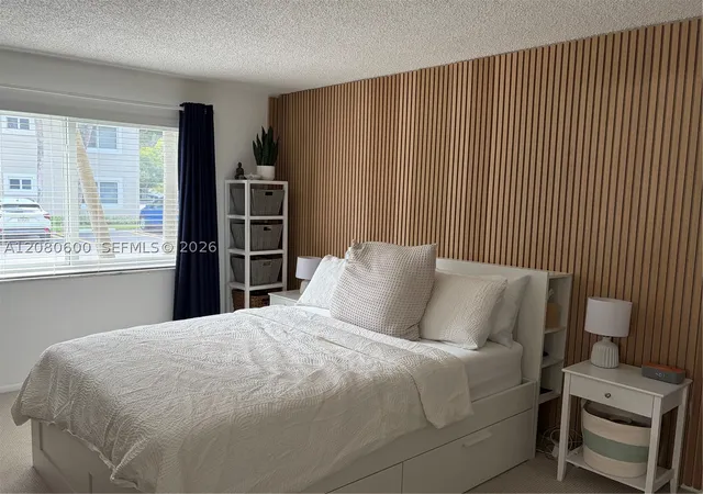 Listing Photo 5 - Condo for sale in Village of Kings Creek Condo located at 7703 Camino Real, Miami, FL 33143 - Unit #A106