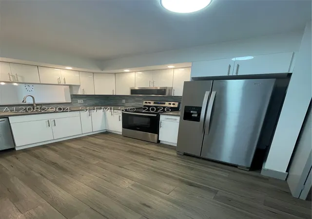 Photo 3 of Condo for sale at 701 Sw 141st Avenue #110R, Pembroke Pines, FL 33027 | MLS# A12082904 | Listing updated on 2026-09-04