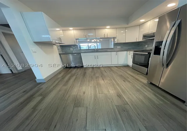 Photo 3 of Condo for sale at 701 SW 141st Avenue #110R, Pembroke Pines, FL 33027 | MLS# A12082904 | Listing updated on 2026-09-04