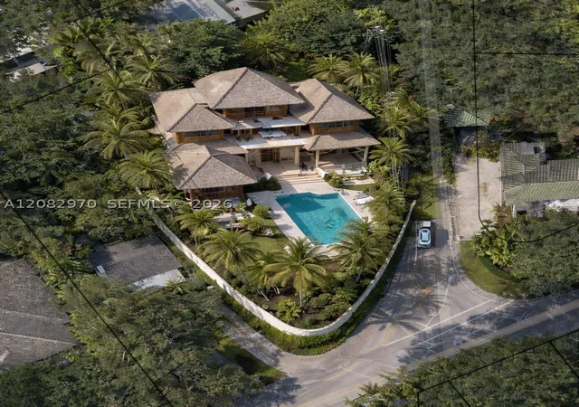 Photo 7 of Land for sale at 1701 S Bayshore Dr, Miami, FL 33133 | MLS# A12082970 | Listing updated on 2026-09-04