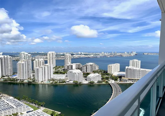 Photo 2 of Condo for sale at 950 Brickell Bay Dr #4908, Miami, FL 33131 | MLS# A12082982 | Listing updated on 2026-09-04