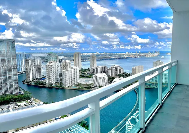 Photo 3 of Condo for sale at 950 Brickell Bay Dr #4908, Miami, FL 33131 | MLS# A12082982 | Listing updated on 2026-09-04