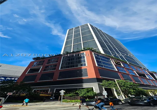 Photo 3 of Condo for sale at 159 Ne 6th Street #2513, Miami, FL 33132 | MLS# A12078060 | Listing updated on 2026-09-10