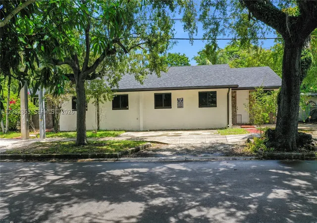 Photo 2 of Multi family home for sale at 3471/3473 Plaza St, Miami, FL 33133 | MLS# A12082353 | Listing updated on 2026-09-16