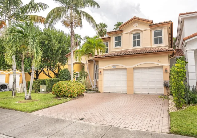Photo 1 of Townhouse for sale at 7670 Nw 113th Path, Doral, FL 33178 | MLS# A12082181 | Listing updated on 2026-09-30