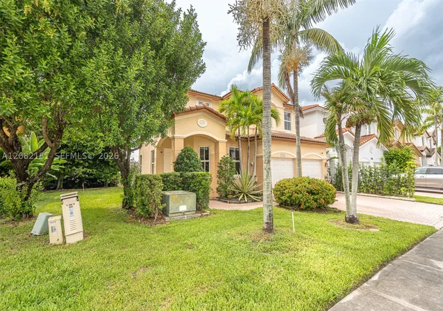 Photo 2 of Townhouse for sale at 7670 Nw 113th Path, Doral, FL 33178 | MLS# A12082181 | Listing updated on 2026-09-30