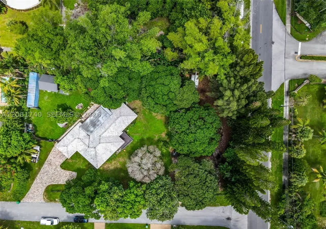 Photo 4 of Single family home for sale at 6105 SW 55th Court, Davie, FL 33314 | MLS# A12081740 | Listing updated on 2026-09-04