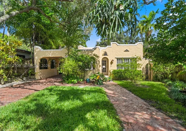 Photo 1 of Single family home for sale at 2521 Inagua Ave, Miami, FL 33133 | MLS# A12082909 | Listing updated on 2026-09-12
