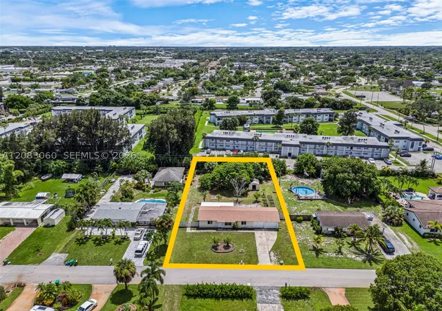 Photo 2 of Single family home for sale at 3180 Carol Ave, Palm Springs, FL 33461 | MLS# A12083060 | Listing updated on 2026-09-18