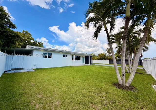 Photo 2 of Single family home for sale at 20022 Sw 118th Avenue, Miami, FL 33177 | MLS# A12083073 | Listing updated on 2026-09-19