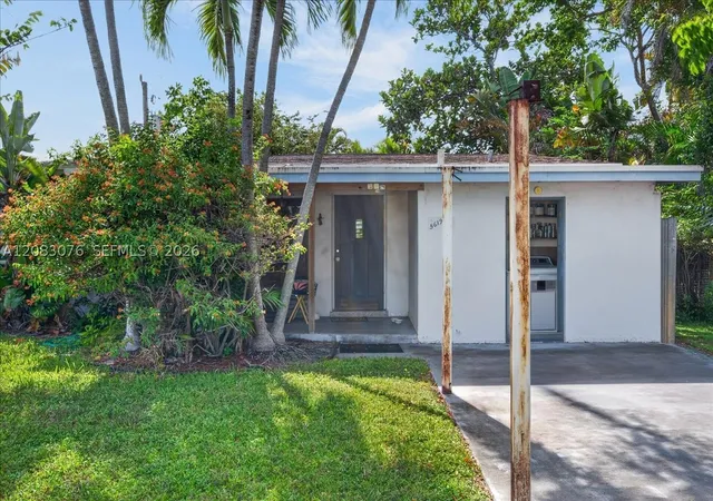 Photo 3 of Single family home for sale at 5619 Ne 6th Avenue, Oakland Park, FL 33334 | MLS# A12083076 | Listing updated on 2026-09-04