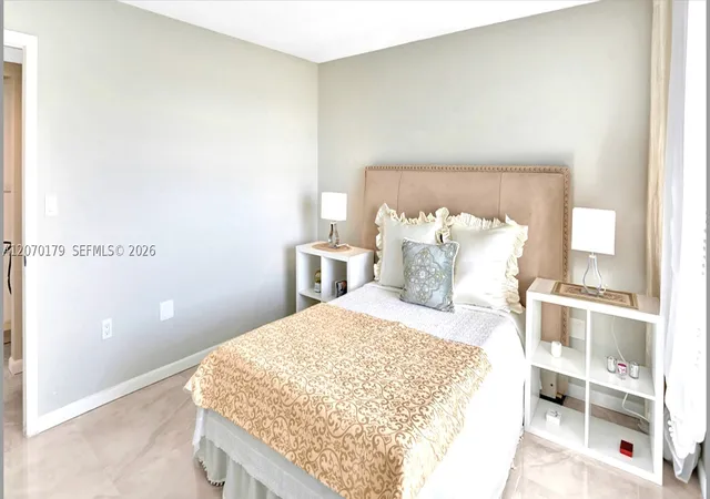 Photo 4 of Condo for sale at 4400 Hillcrest Dr #602B, Hollywood, FL 33021 | MLS# A12070179 | Listing updated on 2026-09-04