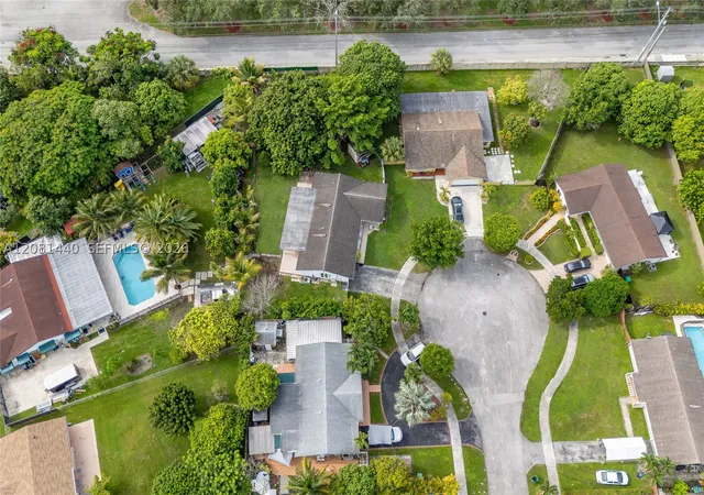 Photo 4 of Single family home for sale at 7159 SW 148th Place, Miami, FL 33193 | MLS# A12081440 | Listing updated on 2026-09-14