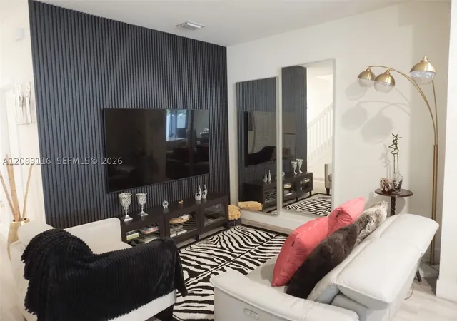 Photo 4 of Townhouse for sale at 10589 W 32nd Lane, Hialeah Gardens, FL 33018 | MLS# A12083116 | Listing updated on 2026-09-11