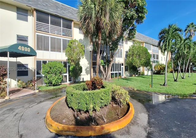 Photo 4 of Condo for sale at 4990 E Sabal Palm Blvd #202, Tamarac, FL 33319 | MLS# A12083126 | Listing updated on 2026-09-08