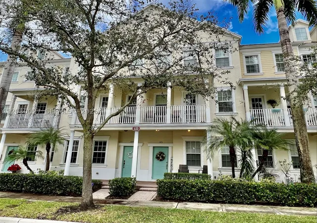 Condo for sale at 123 E Royal Palm Cir #105, Jupiter, FL 33458 | MLS# A12080027