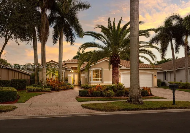 Photo 1 of Single family home for sale at 2552 Jardin Ln, Weston, FL 33327 | MLS# A12083067 | Listing updated on 2026-09-04