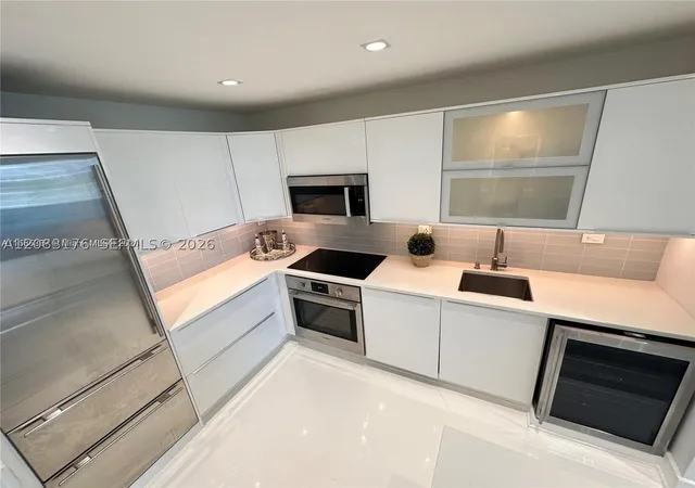 Photo 3 of Condo for sale at 2301 Collins Ave #611, Miami Beach, FL 33139 | MLS# A12083176 | Listing updated on 2026-09-04