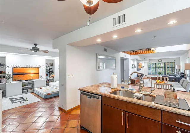 Photo 2 of Townhouse for sale at 1427 Sw 109th Way, Davie, FL 33324 | MLS# A12083289 | Listing updated on 2026-09-06