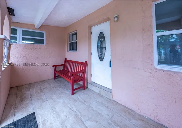 Photo 3 of Single family home for sale at 918 Nw 13th Court, Fort Lauderdale, FL 33311 | MLS# A12082781 | Listing updated on 2026-09-05