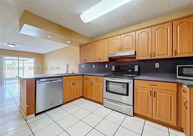 Photo 4 of Sale Pending at 18396 SW 138th Court, Miami, FL 33177 | MLS# A12083267 | Listing updated on 2026-09-09