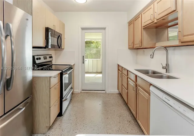 Photo 3 of Single family home for sale at 206 Ne 5th Avenue, Dania Beach, FL 33004 | MLS# A12082964 | Listing updated on 2026-09-24