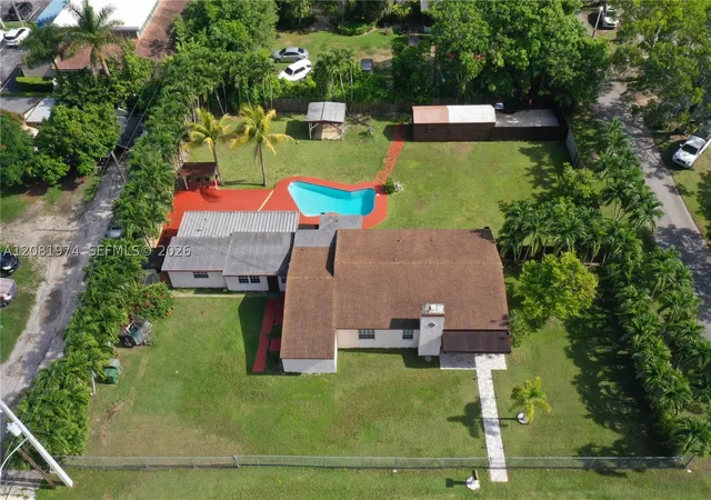 Photo 3 of Single family home for sale at 141 Ne 14th Street, Homestead, FL 33030 | MLS# A12081974 | Listing updated on 2026-09-04