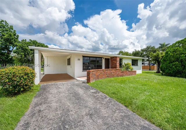 Photo 3 of Single family home for sale at 955 Nw 15th Street, Homestead, FL 33030 | MLS# A12083343 | Listing updated on 2026-09-04
