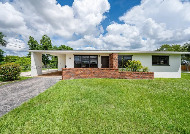 Photo 3 of Single family home for sale at 955 NW 15th Street, Homestead, FL 33030 | MLS# A12083343 | Listing updated on 2026-09-04