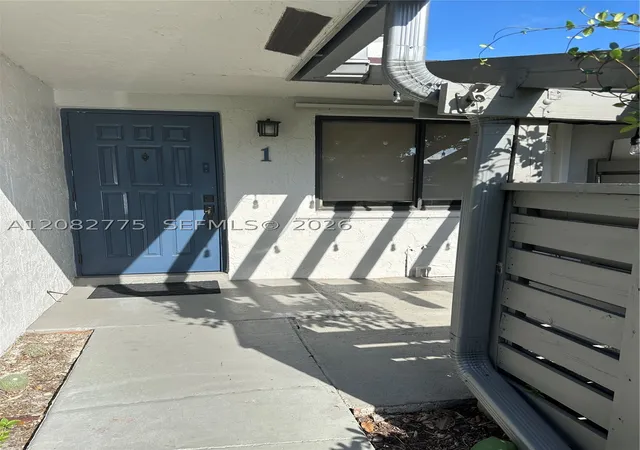 Photo 2 of Condo for sale at 445 Lakeview Dr #1, Weston, FL 33326 | MLS# A12082775 | Listing updated on 2026-09-04