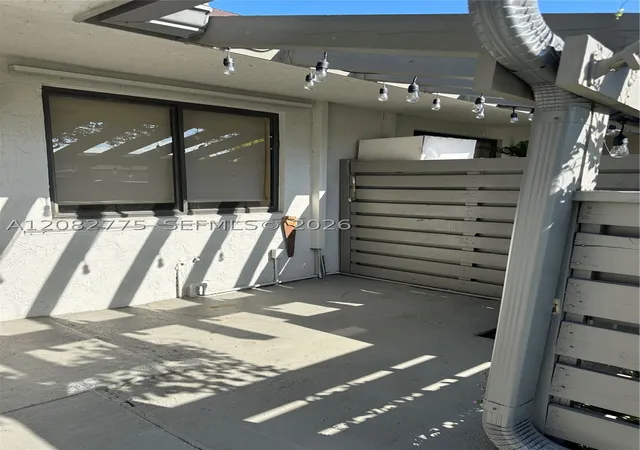 Photo 3 of Condo for sale at 445 Lakeview Dr #1, Weston, FL 33326 | MLS# A12082775 | Listing updated on 2026-09-04