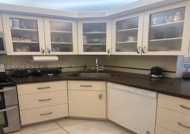 Photo 3 of Condo for sale at 2100 Sans Souci Blvd #A1409, North Miami, FL 33181 | MLS# A12083347 | Listing updated on 2026-09-04