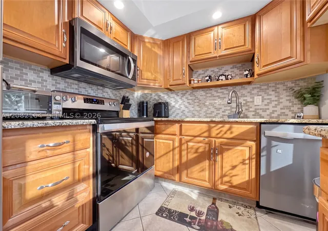 Photo 3 of Condo for sale at 598 Flanders M #598, Delray Beach, FL 33484 | MLS# A12082164 | Listing updated on 2026-09-04