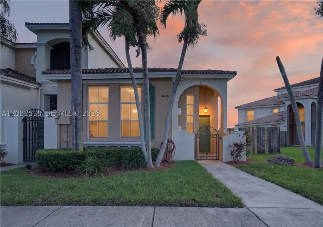 Photo 3 of Townhouse for sale at 1030 Ne 42nd Terrace, Homestead, FL 33033 | MLS# A12082518 | Listing updated on 2026-09-08