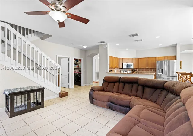 Photo 3 of Single family home for sale at 15541 SW 21st Terrace, Miami, FL 33185 | MLS# A12081233 | Listing updated on 2026-09-04