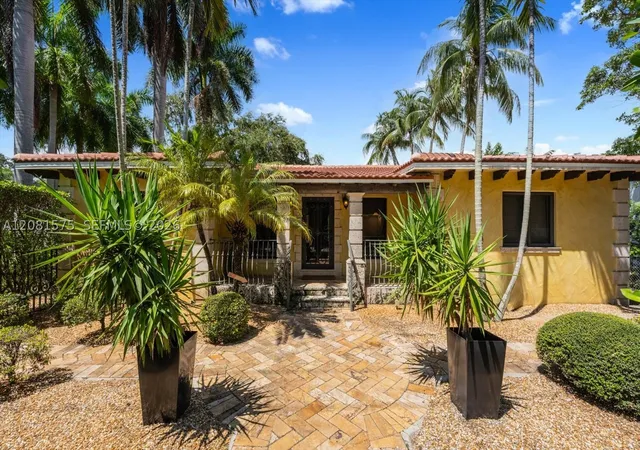 Photo 3 of Single family home for sale at 9204 Ne 10th Avenue, Miami Shores, FL 33138 | MLS# A12081575 | Listing updated on 2026-09-10