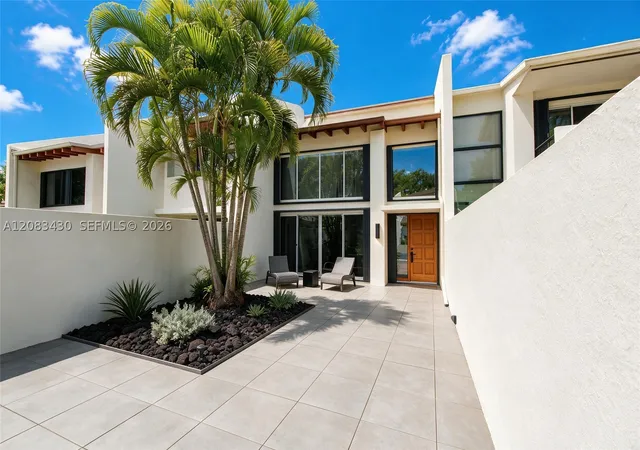 Townhouse for sale at 7865 SW 106th Avenue, Miami, FL 33173 | MLS# A12083430