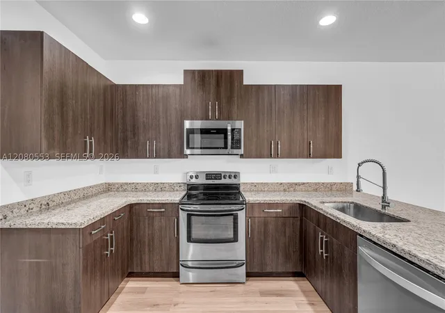 Photo 2 of Townhouse for sale at 1426 Se 24th Terrace, Homestead, FL 33035 | MLS# A12080553 | Listing updated on 2026-09-14