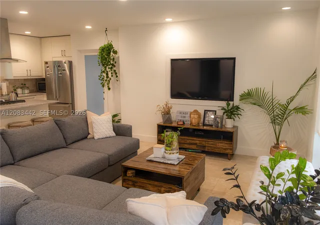 Photo 3 of Single family home for sale at 18124 Sw 92nd Court, Palmetto Bay, FL 33157 | MLS# A12083442 | Listing updated on 2026-09-04