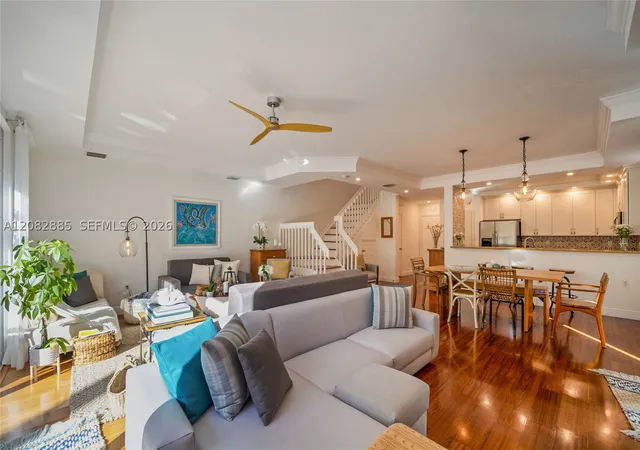 Photo 2 of Townhouse for sale at 2656 Ne 30th Place, Fort Lauderdale, FL 33306 | MLS# A12082885 | Listing updated on 2026-10-06