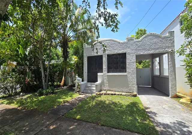 Photo 3 of Single family home for sale at 455 Ne 131st Street, North Miami, FL 33161 | MLS# A12083504 | Listing updated on 2026-09-04